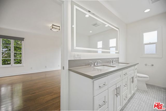 1148 S Stanley Avenue, Los Angeles CA: https://media.crmls.org/mediaz/f6cb2d59-d545-443b-85eb-22af4c55cbaa.jpg