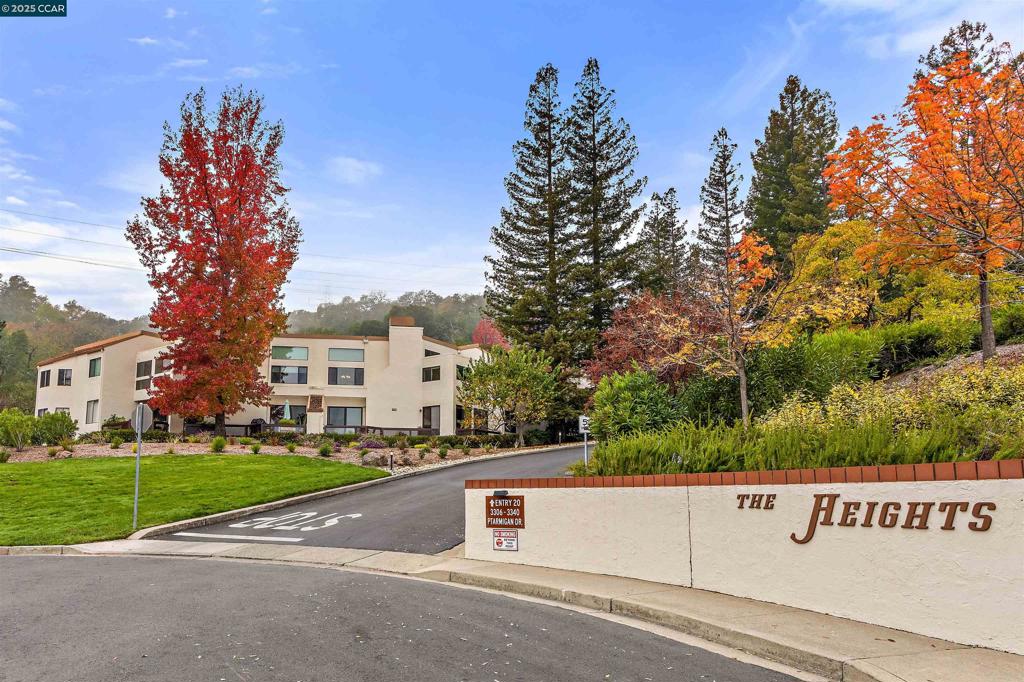 3306 Ptarmigan Dr #2B