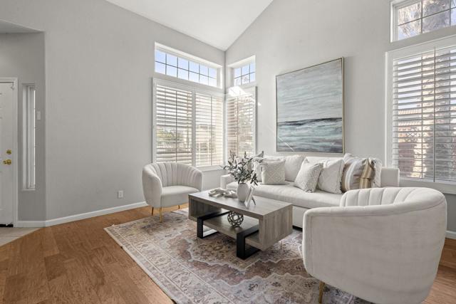32447 Pacific Grove Way, Union City CA: https://media.crmls.org/mediaz/f6cda27c-1eb3-4d26-8823-84732eff5767.jpg