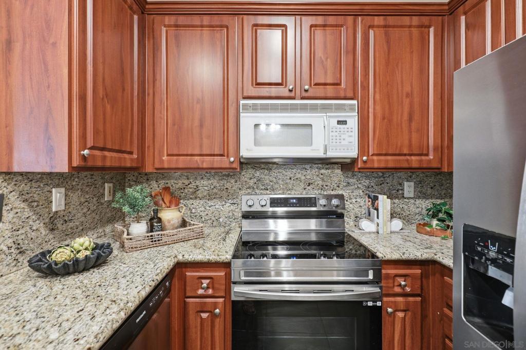 550 Camino De La Reina - photo 12