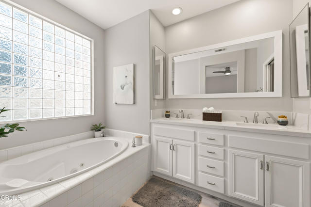 5091 Via Fresco, Camarillo CA: https://media.crmls.org/mediaz/f6ce6c47-3c02-4687-bb9e-72107ed8c866.jpg