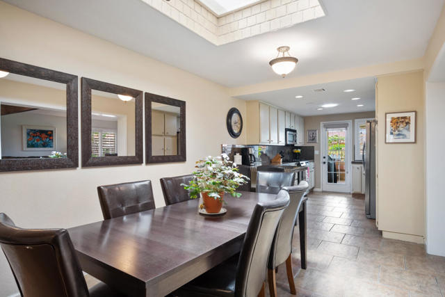 82208 Cochran Drive, Indio CA: https://media.crmls.org/mediaz/f6ce914c-840a-42e9-b45a-bb13e2e6d8b9.jpg