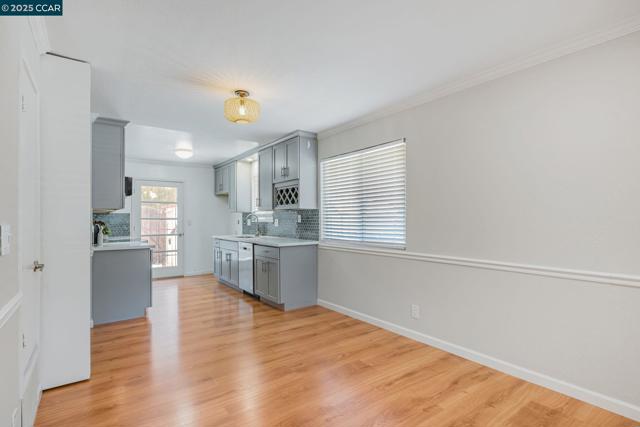 3797 Oxford Cmn, Fremont CA: https://media.crmls.org/mediaz/f6cec5d1-64b8-48d3-9f2e-c2934c04a897.jpg