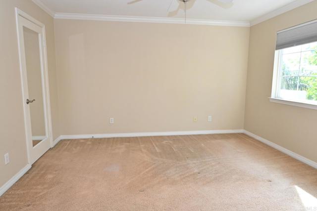 Detail Gallery Image 19 of 35 For 4035 Bluff View Way, Carlsbad,  CA 92008 - 4 Beds | 2/1 Baths