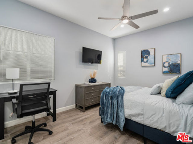 3216 W 30th Street, Los Angeles CA: https://media.crmls.org/mediaz/f6cf9648-fc92-4fc2-b693-a312056decad.jpg