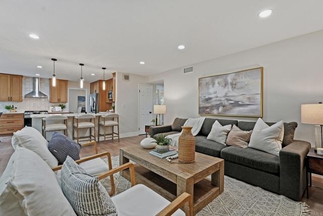 Detail Gallery Image 18 of 44 For 3442 Celinda Dr, Carlsbad,  CA 92008 - 5 Beds | 2/1 Baths