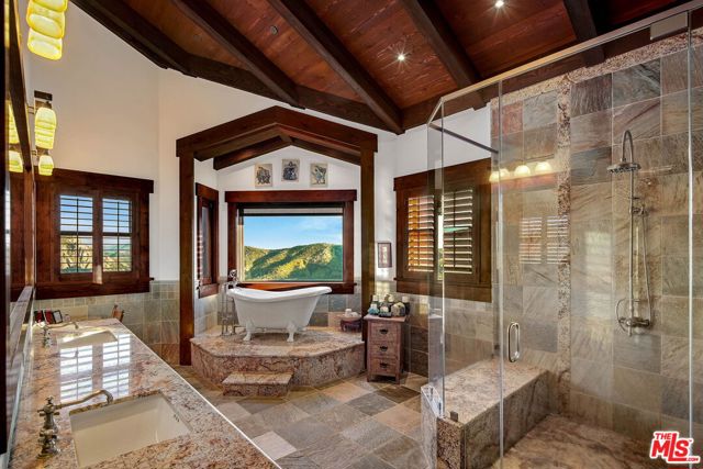 Drew Fenton | 12486 Yerba Buena Road Malibu CA | MLS: 7446370 Drew Fenton | 12486 Yerba Buena Road Malibu CA | MLS: 7446370