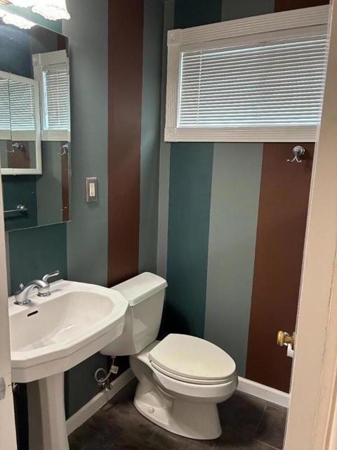 400 Zamora Drive, South San Francisco CA: https://media.crmls.org/mediaz/f6d26edf-fe4c-47fd-a954-7c4ffad75be3.jpg