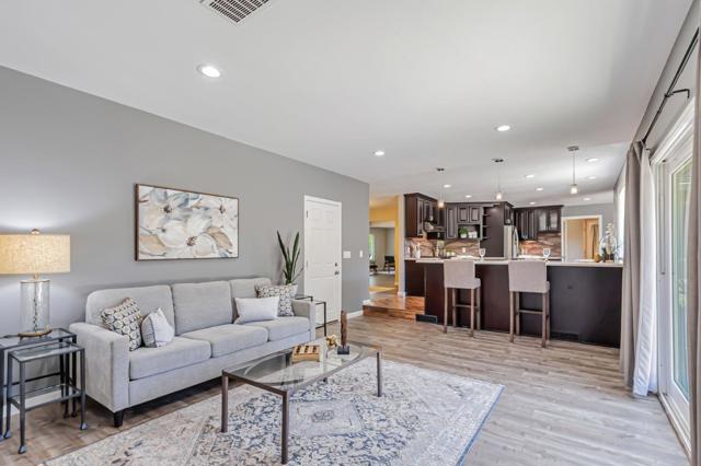 6702 Heathfield Drive, San Jose CA: https://media.crmls.org/mediaz/f6d42894-ad3a-406c-bd44-c56068e4a452.jpg