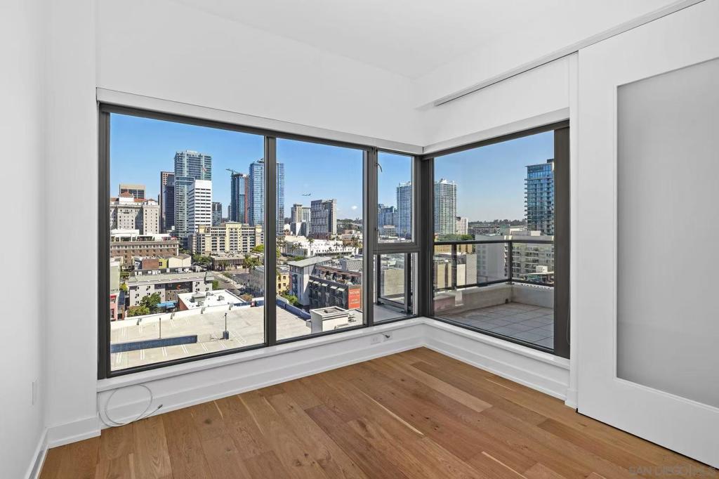 575 6th Ave - photo 14