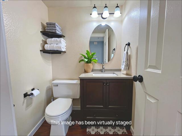 85 Phillips Ct, Tracy CA: https://media.crmls.org/mediaz/f6d4800a-df00-4b38-b364-6da52942132e.jpg