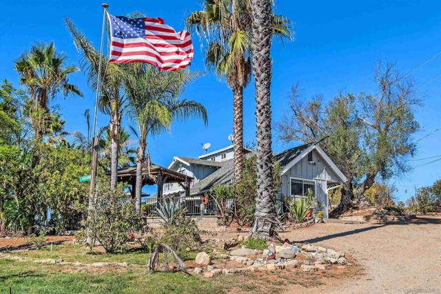 11270 San Luis Rey Dr, Valley Center CA: https://media.crmls.org/mediaz/f6d4a21d-face-4694-8f53-5f82bdfaf7c3.jpg