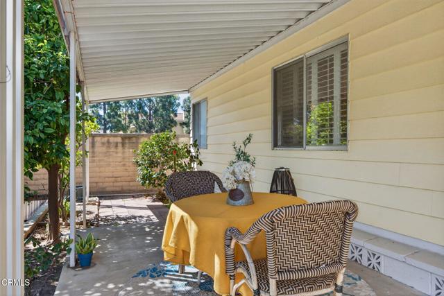 Detail Gallery Image 7 of 43 For 8 Calle Fronte #204,  Camarillo,  CA 93012 - 2 Beds | 2 Baths