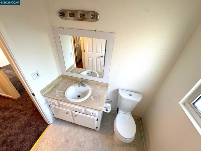 2139 Chestnut Dr, Pittsburg CA: https://media.crmls.org/mediaz/f6d58ee1-fce6-4f09-a370-af433596a8f0.jpg