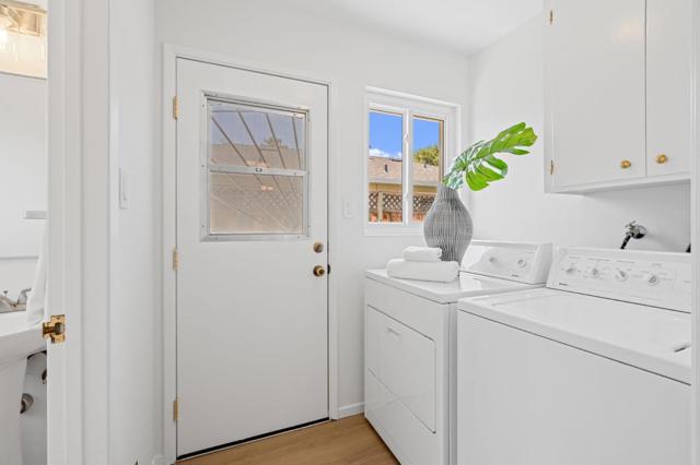 761 Woodstock Lane, Los Altos CA: https://media.crmls.org/mediaz/f6d5ab44-0309-4f83-bc9c-85a73b07d858.jpg