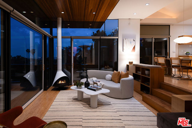 1855 Redcliff Street, Los Angeles CA: https://media.crmls.org/mediaz/f6d6a00f-50aa-46a2-a14b-a66a783c4858.jpg