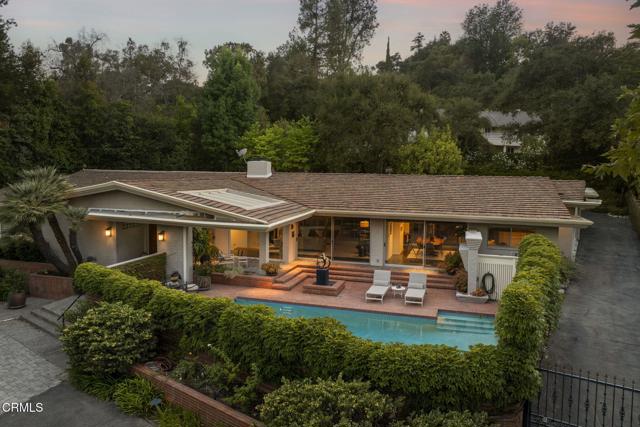 635 Rockwood Road, Pasadena CA: https://media.crmls.org/mediaz/f6d90e2c-af74-446c-b17b-3f4de5544a6c.jpg