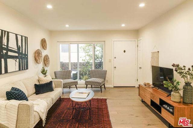 1929 Tamarind Avenue, Los Angeles CA: https://media.crmls.org/mediaz/f6d971f3-51d1-4a1d-9052-404ff9ba2f3c.jpg