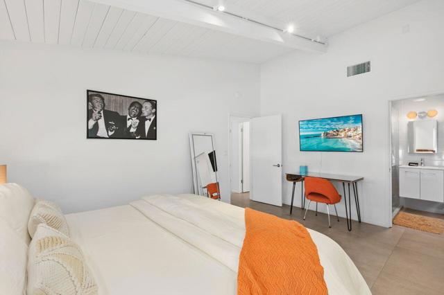 411 E Racquet Club Road, Palm Springs, CA 92262