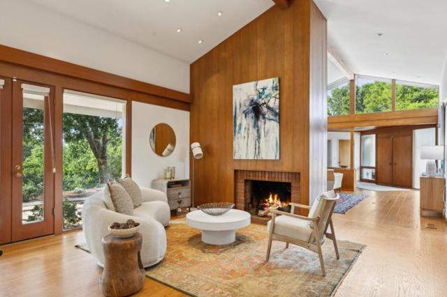 12675 La Cresta Drive, Los Altos Hills CA: https://media.crmls.org/mediaz/f6da1682-3aa5-4278-b7f3-c6e3fa11b7d4.jpg