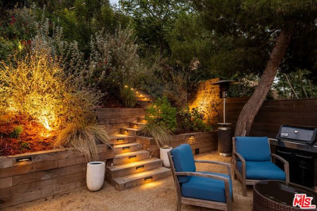 2 Bed Home for Sale in Los Angeles, California