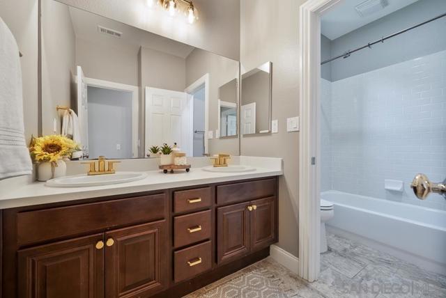8297 Katherine Claire Lane, San Diego CA: https://media.crmls.org/mediaz/f6db33ea-c45b-442c-a61f-c82a022d52fa.jpg