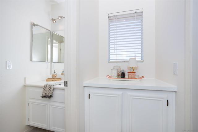 2168 Pointe Parkway, Spring Valley CA: https://media.crmls.org/mediaz/f6dbf73a-44e3-4ae3-8296-73f2f324f1ef.jpg