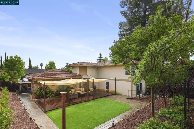 2055 Morello Ave, Pleasant Hill CA: https://media.crmls.org/mediaz/f6dc295c-1a3f-4a41-ac32-c4906e52be6e.jpg