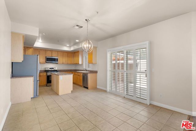 15804 Crest Lane, Gardena CA: https://media.crmls.org/mediaz/f6dc36ad-41cc-47fd-96e5-72d89e6ddb93.jpg