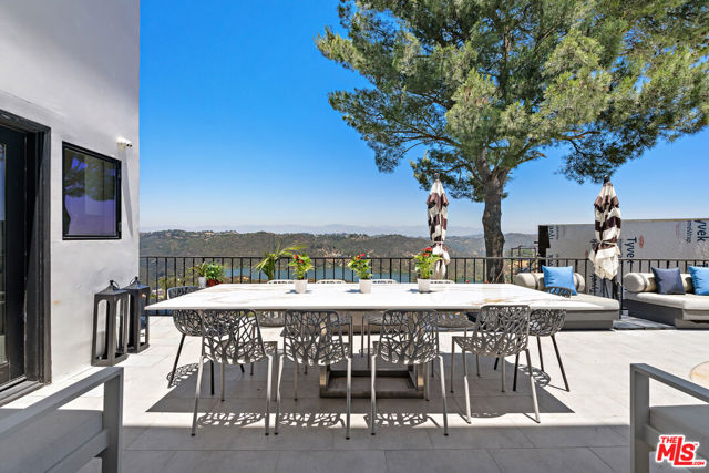 1962 Stradella Road, Los Angeles CA: https://media.crmls.org/mediaz/f6dcb5ae-ce7b-4b3d-ba8a-e7ec4920e7a2.jpg