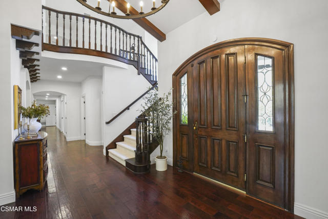 29270 Wagon Road, Agoura Hills CA: https://media.crmls.org/mediaz/f6ddecd2-381e-4004-bb54-dd9a2f7b2aeb.jpg