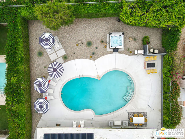 281 E Ocotillo Avenue, Palm Springs CA: https://media.crmls.org/mediaz/f6ddff11-8706-47b9-95f4-8249206266f2.jpg