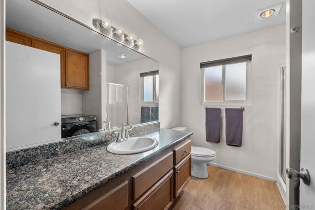 31909 Del Cielo Este, Bonsall CA: https://media.crmls.org/mediaz/f6deb03c-230a-410f-bee0-ea85a9756aee.jpg