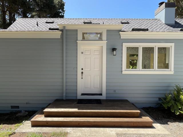 45300 Headlands Drive, Mendocino CA: https://media.crmls.org/mediaz/f6df198e-1475-4fe0-8359-1593fc710e3e.jpg