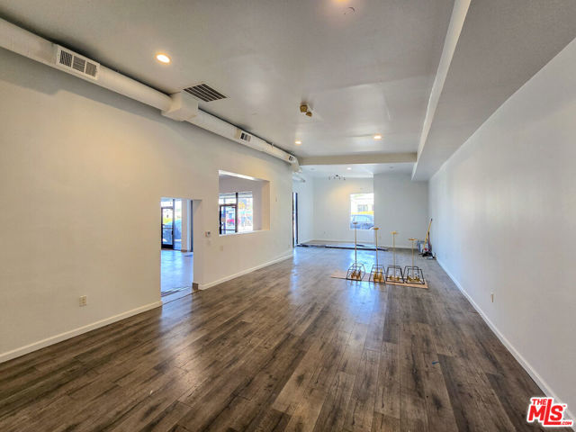  Commercial for Sale in Los Angeles, California