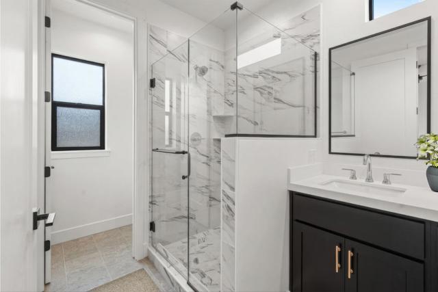 425 Maria Drive, Hollister CA: https://media.crmls.org/mediaz/f6e02508-74eb-4127-bda2-5e983f099f81.jpg