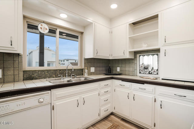 Detail Gallery Image 12 of 22 For 3700 Ocean Dr, Oxnard,  CA 93035 - 3 Beds | 0 Baths