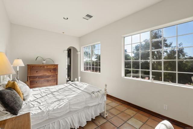 Detail Gallery Image 38 of 54 For 28889 Anderson Ct, Escondido,  CA 92026 - 4 Beds | 4 Baths