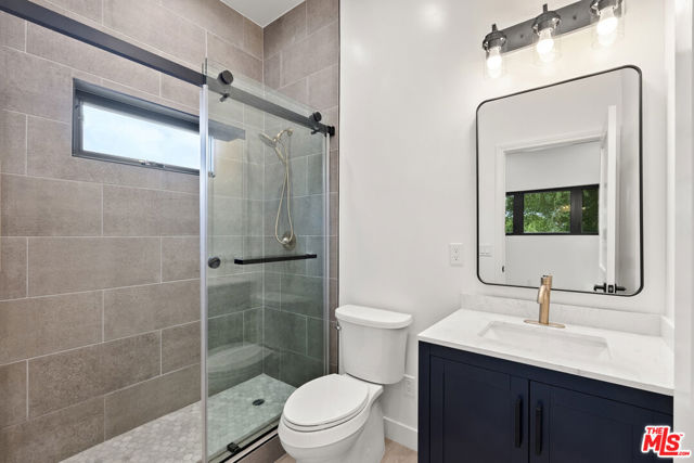 8931 Hubbard Street, Culver City CA: https://media.crmls.org/mediaz/f6e16a2a-7262-4659-b33e-b7acb67f2dd5.jpg