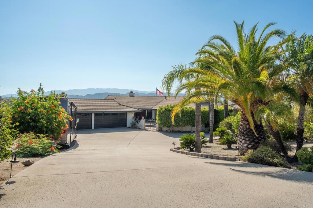 1524 Zutano Lane