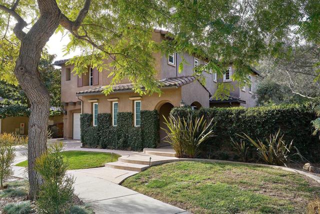 12647 Westly Ln, San Diego CA: https://media.crmls.org/mediaz/f6e3d6d1-1e2c-469c-9816-e590a9162f02.jpg