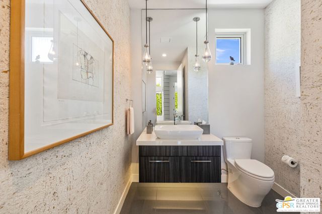 1449 N Via Miraleste, Palm Springs CA: https://media.crmls.org/mediaz/f6e3f911-be53-4f28-9c19-ba7ae850584c.jpg