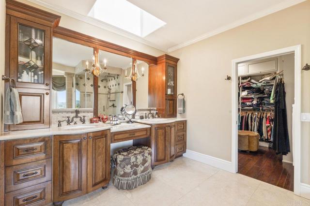 14963 Huntington Gate Drive, Poway CA: https://media.crmls.org/mediaz/f6e40f05-177d-47eb-9da4-d689d5cbc04f.jpg
