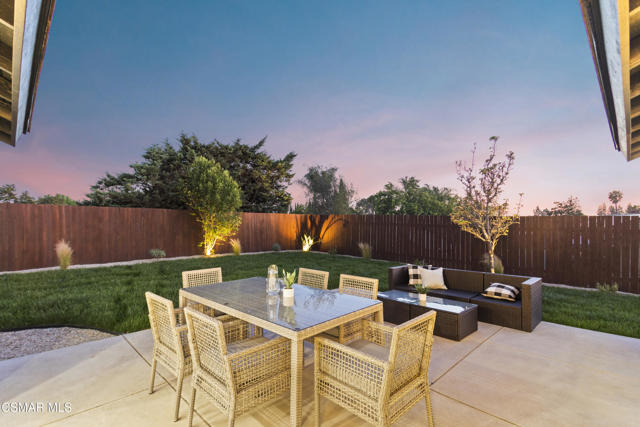 416 Camino Dos Palos, Thousand Oaks CA: https://media.crmls.org/mediaz/f6e42854-3cd2-4535-b6b6-490c8f93f774.jpg