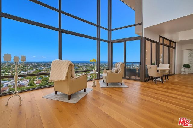 4337 Marina City Drive, Marina del Rey CA: https://media.crmls.org/mediaz/f6e45354-e81a-4884-b327-974c5cbd5822.jpg