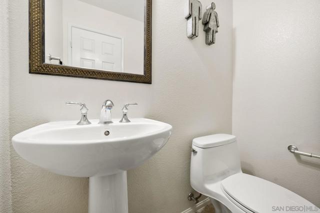 16942 Vasquez Way, San Diego CA: https://media.crmls.org/mediaz/f6e51acd-95e5-4d26-90b5-d6b0eb245cae.jpg