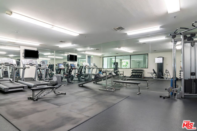 2142 Century Park Lane, Los Angeles CA: https://media.crmls.org/mediaz/f6e5b4d2-762f-4178-90f3-42f2c31de144.jpg