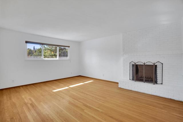 239 Sierra Court, Martinez CA: https://media.crmls.org/mediaz/f6e67757-75de-4a06-82c9-71e858b32a19.jpg