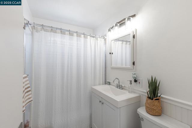 28 WESTWOOD, Napa CA: https://media.crmls.org/mediaz/f6e7d7ac-8d0f-41ca-a787-ccc4e16f355c.jpg