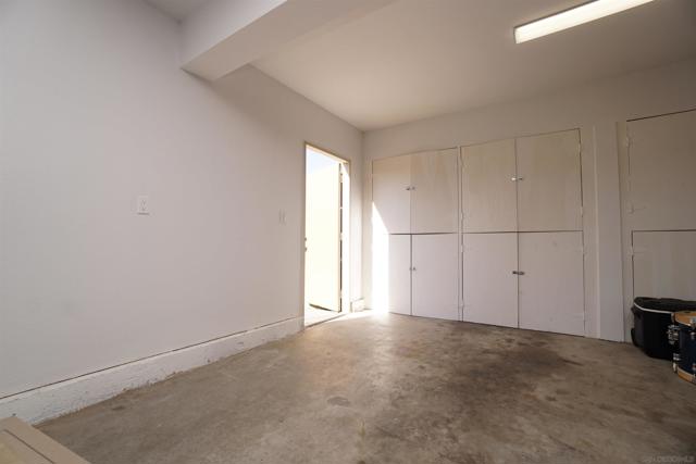 Image 21 of 24 For 2851 Iris Avenue B